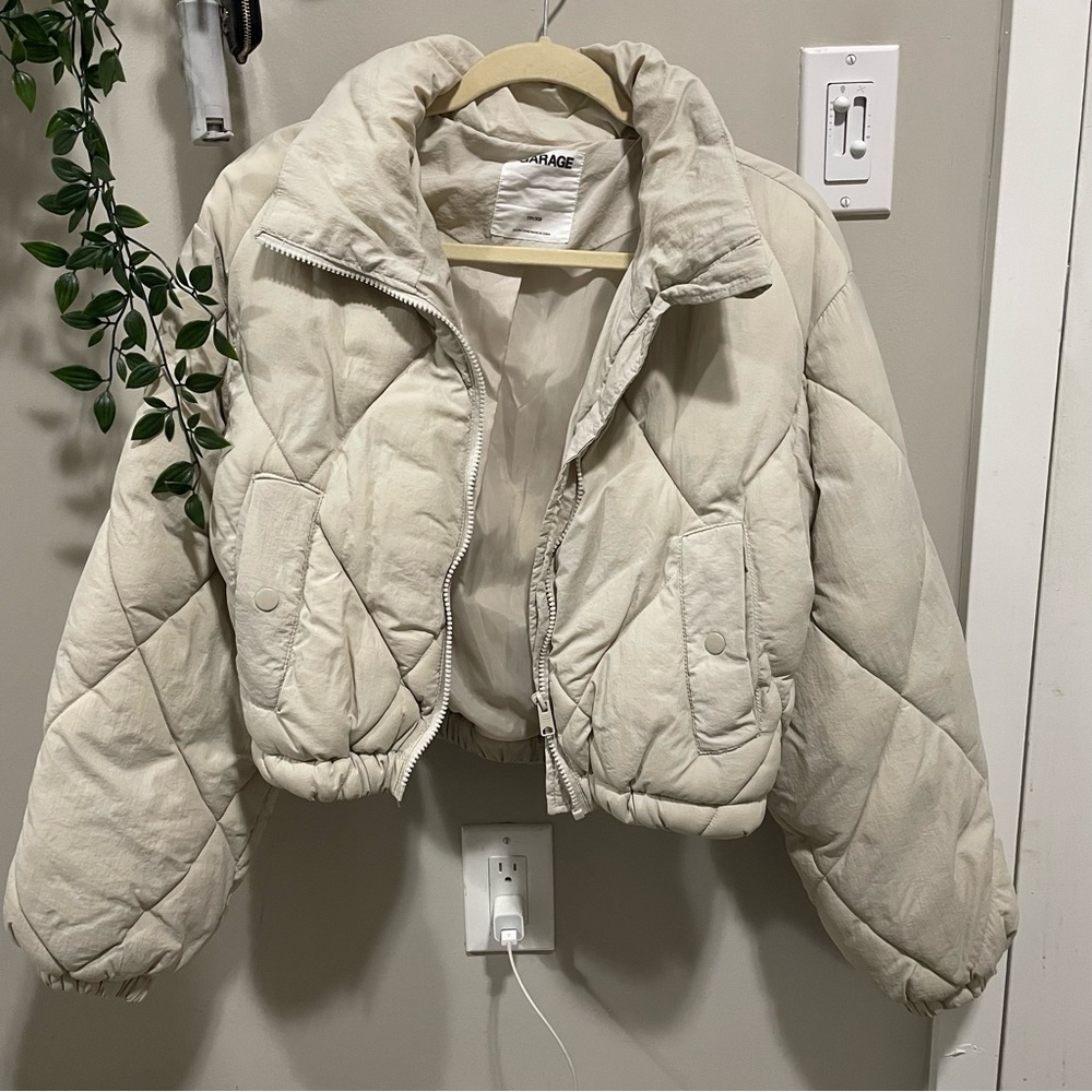 garage pleated puffer jacket (cropped)